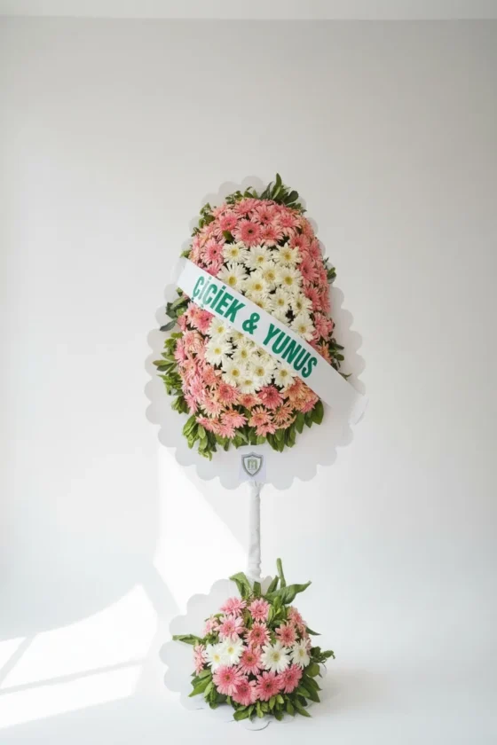 Pembe ve Beyaz Gerbera Çelenk