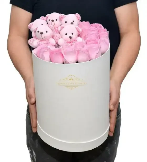Silindir Kutuda Pembe Güller ve Ayıcık Anahtarlık
